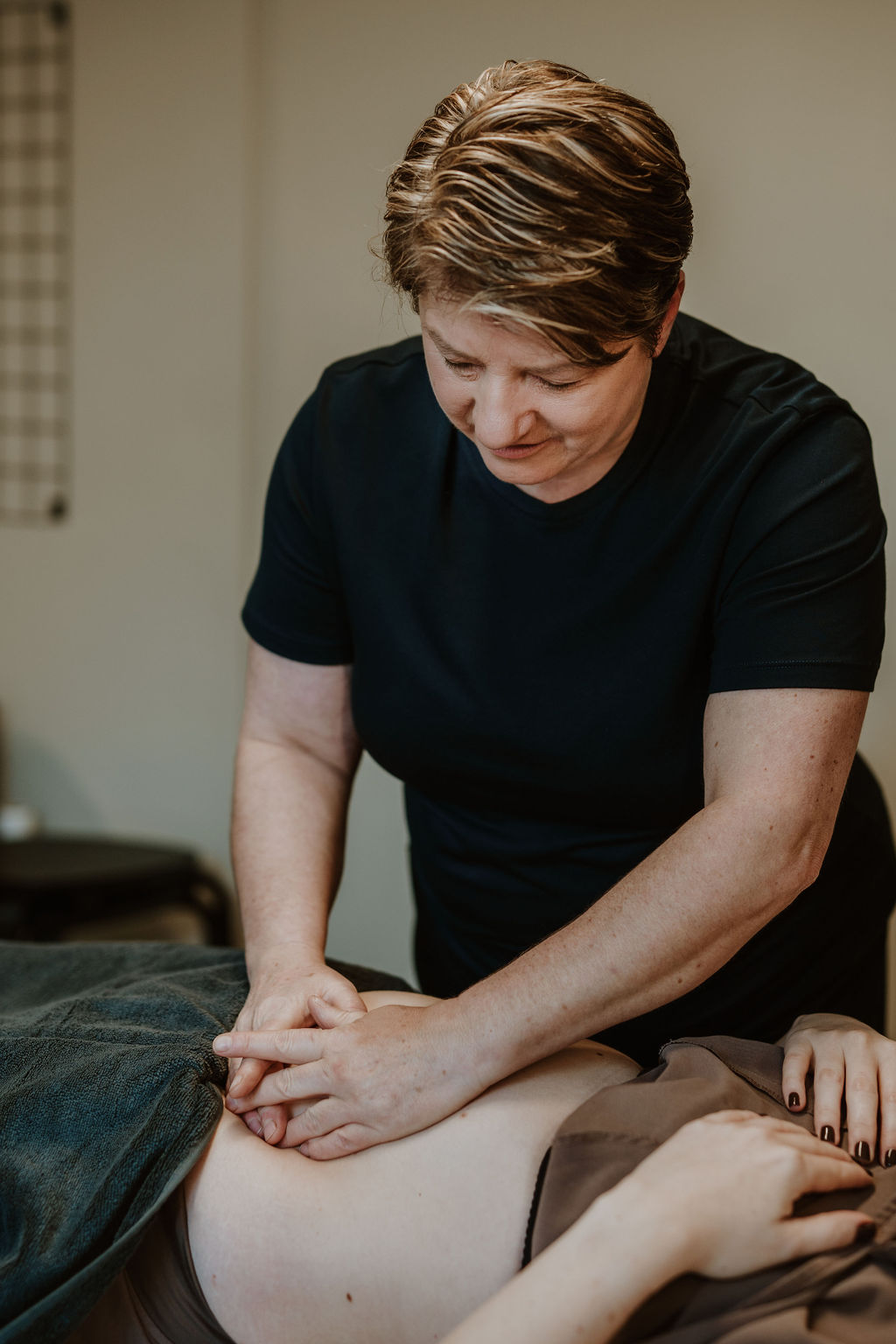 Osteopath Catherine Wasik Mummy MOT